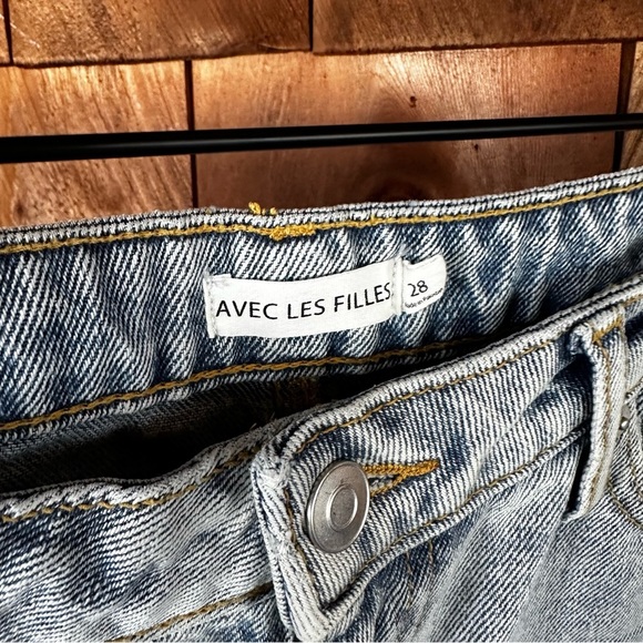 Avec Les Filles Ripped High Waisted Mom Jeans Distressed Straight Leg Size 28 - Picture 5 of 10